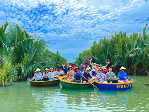 Rừng dừa bảy mẫu hội an, vé giá rẻ, chơi vui, trải nghiệm đặc biệt thú vị, tại xã Cẩm Thanh, cách phố cổ Hội An chỉ 5km.