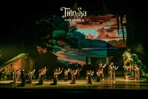 tiên sa show đà nẵng 1
